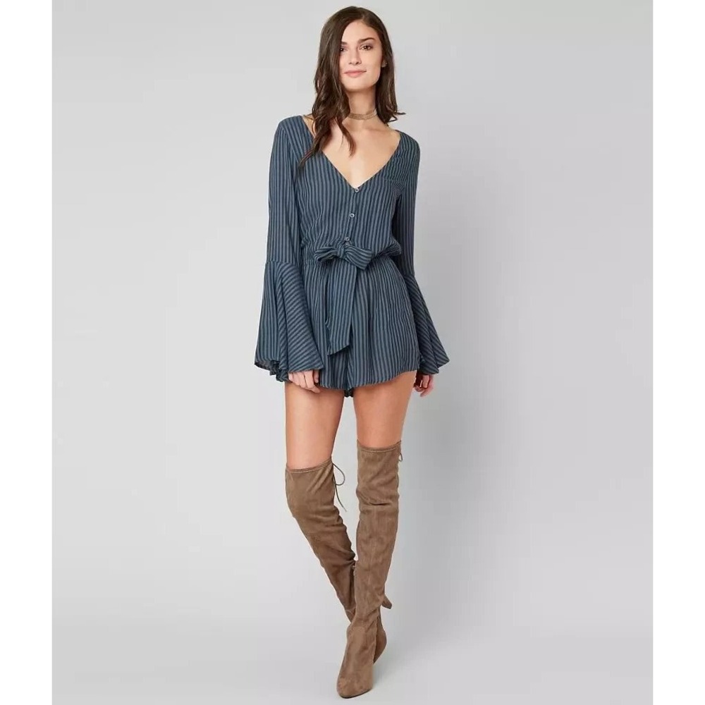 BILLABONG Romper Size‎ M Sittin' Pretty Blue Striped Flare Sleeve NWT
